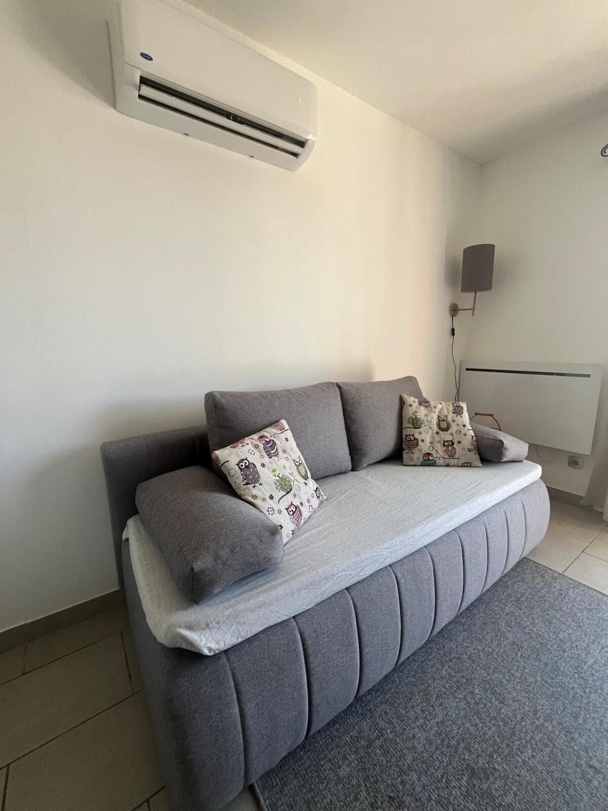 Studio Cosy Avec Climatisation Et Terrasse Malataverne Екстер'єр фото